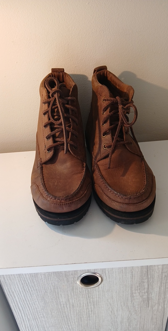 Men's Brown Leather Moc Toe Lace-Up Boot